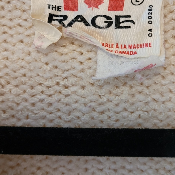 Cream Knit Pullover - Picture 5 of 6